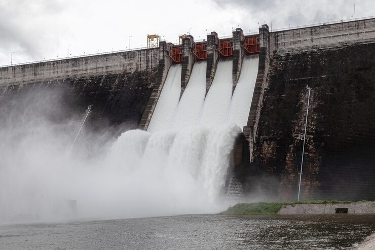 Better Water Stock in Reservoirs of Western and Central Regions